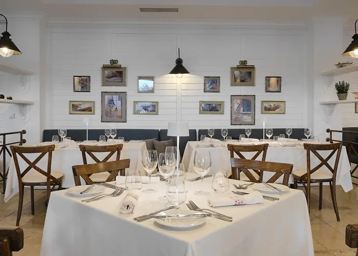 Otel Viva Mare By Santa Marina 4*