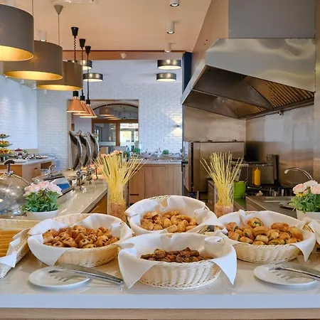 Viva Mare By Santa Marina 酒店