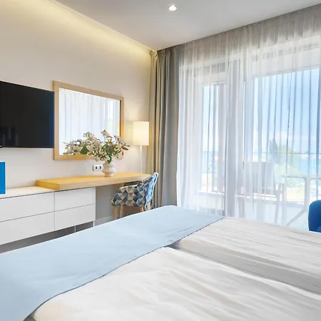 Viva Mare By Santa Marina Hotel 4*